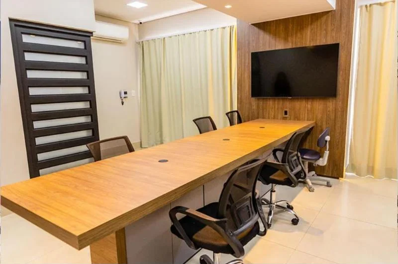 Sala de reunião e planejamento dos casos